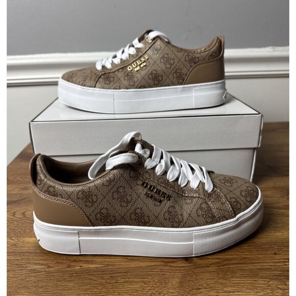 Guess Women's Logo Print Low Top Platform Genza Sneakers Size US: 8 M - Picture 1 of 8